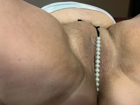 sexy bbw classy pearl pussy         