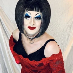 Makeup Slut in Winter
