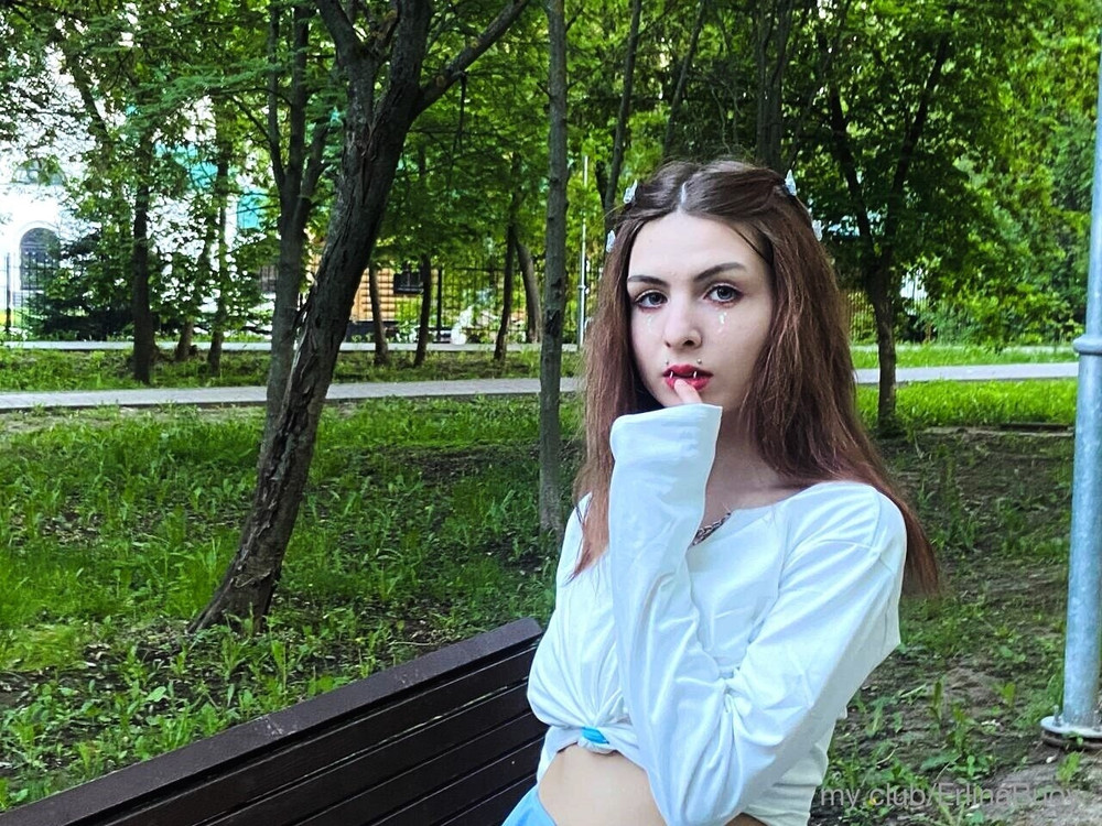 Emma Free Photos #18