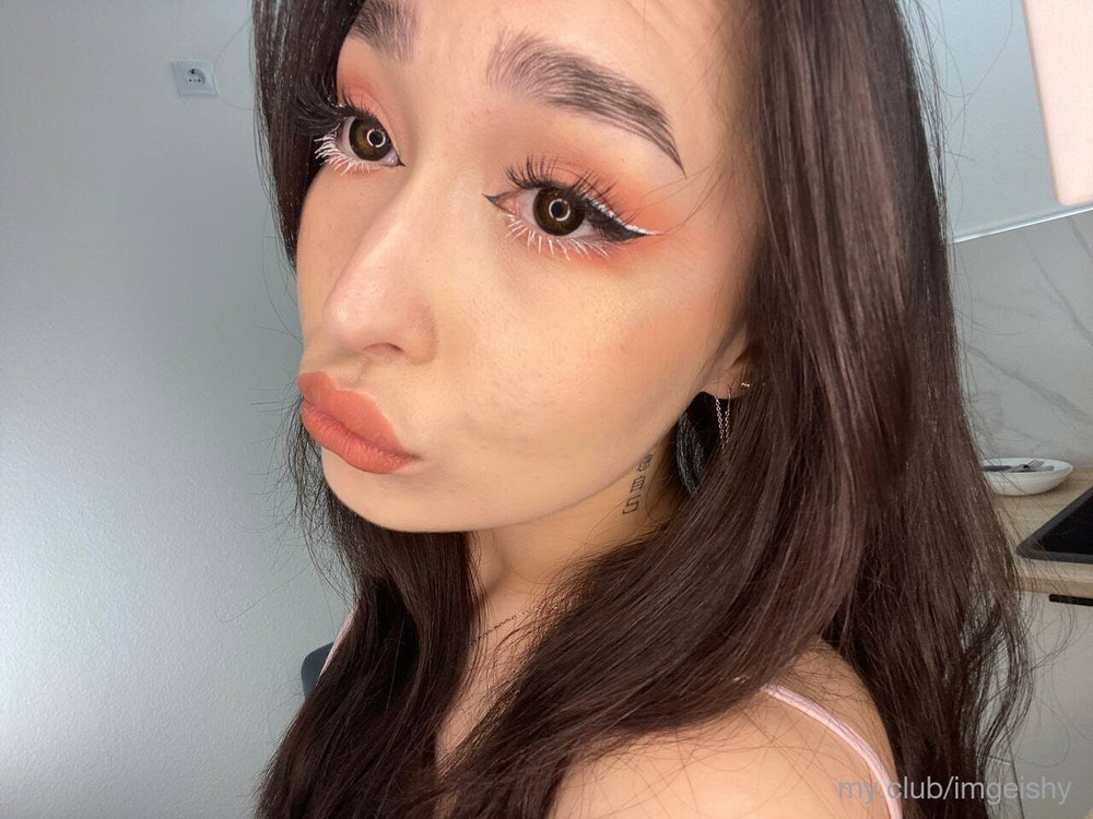 Alice Free Photos #2