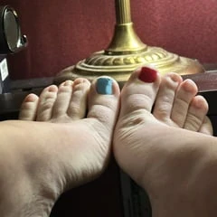Toes