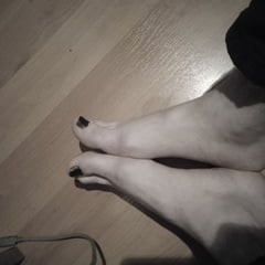 teen boy feet