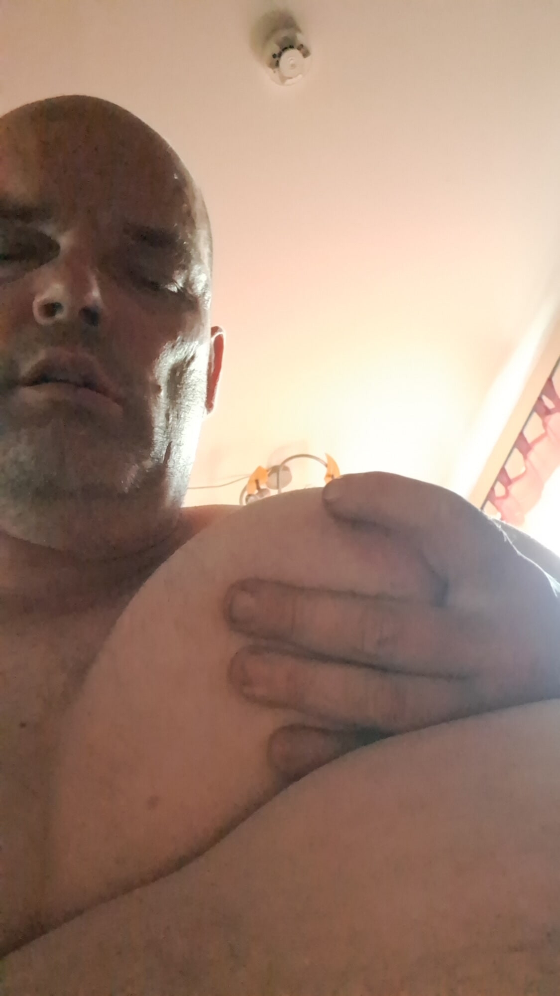 Meine Schlampentitten brauchen einen Schwanz #9