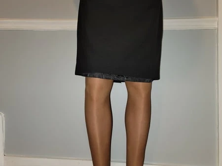 skirts with a silky lining         