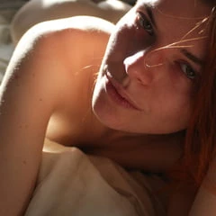Morning sun warm my pussy 