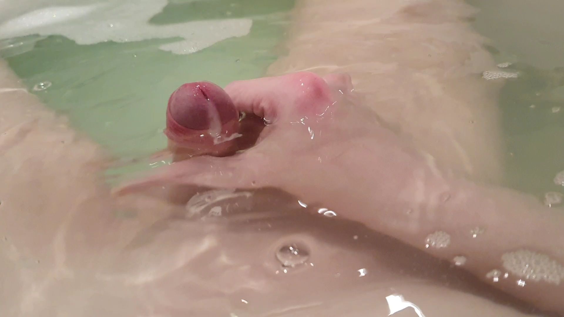 Bathing wash masturbate and cum