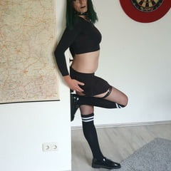 Davine Faces and Outfits Okt 22