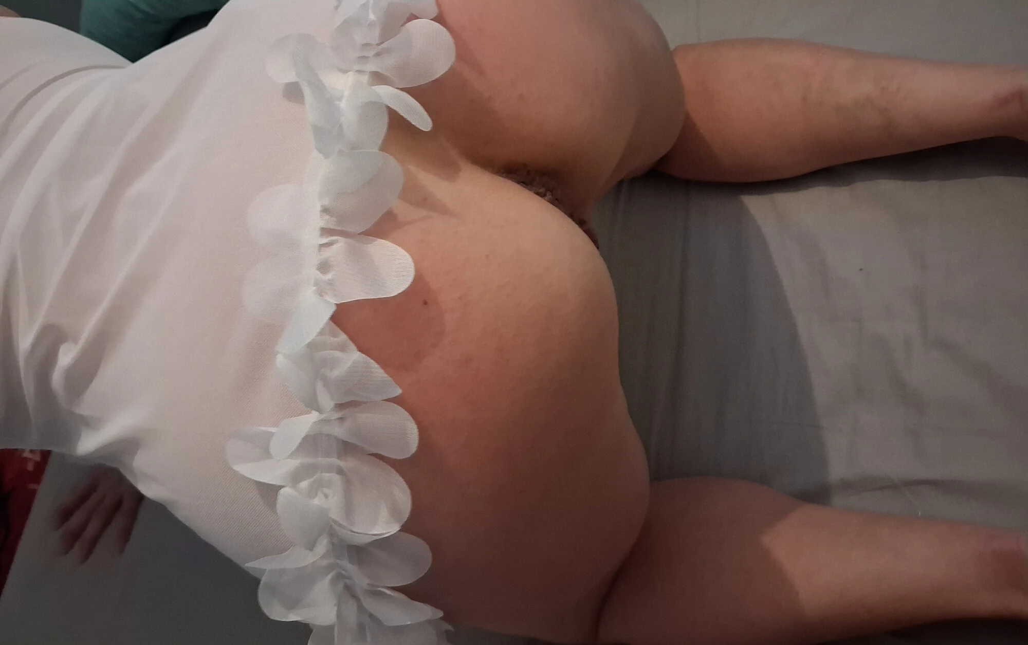 Sexy en lingerie blanche