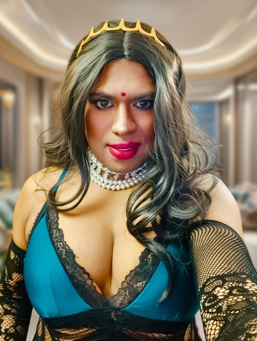 Verronika Desi Trans Model Photo Collection #26