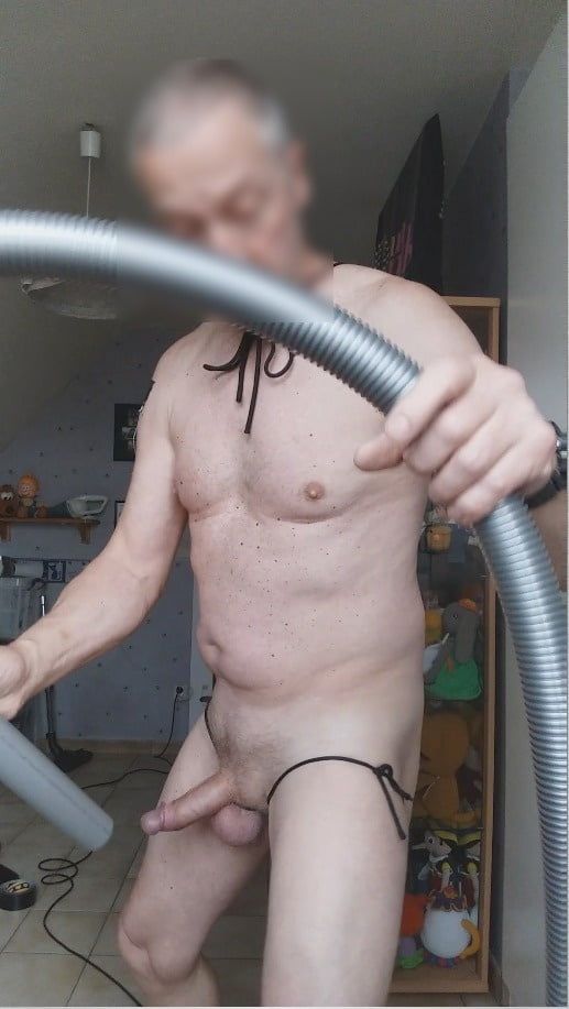 vacuumcleaner exhibitionist edging sexshow with cumshot #44
