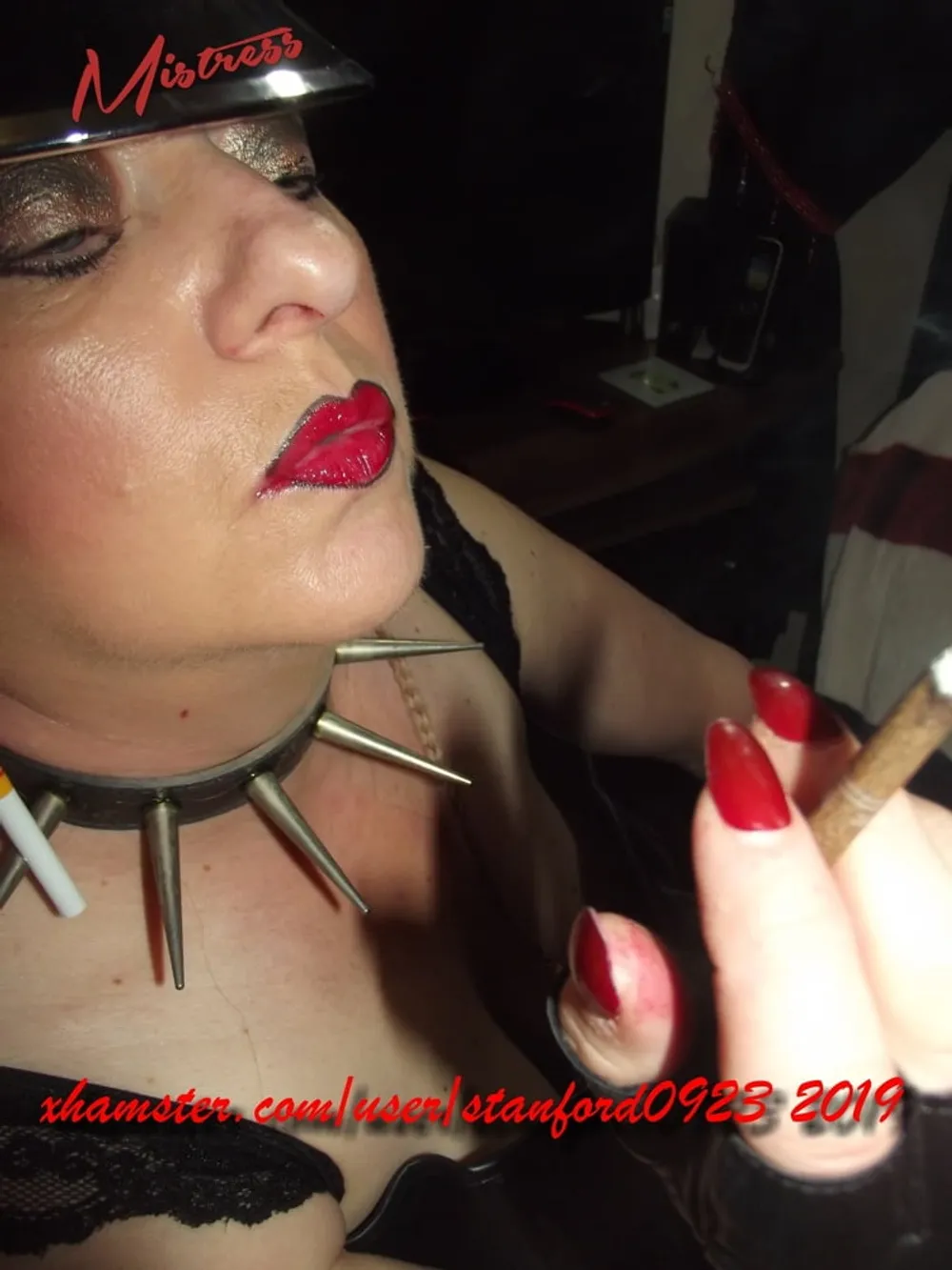 MISTRESS SMOKE #13