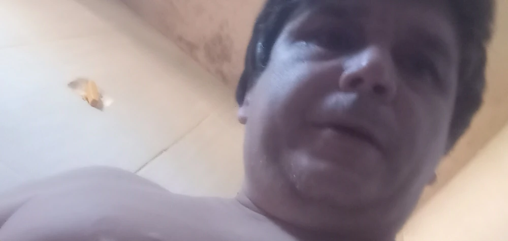 Quero qui lambem meus peitos lotado de porra #2