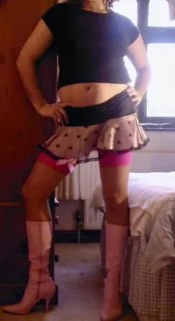 pink mini skirt         