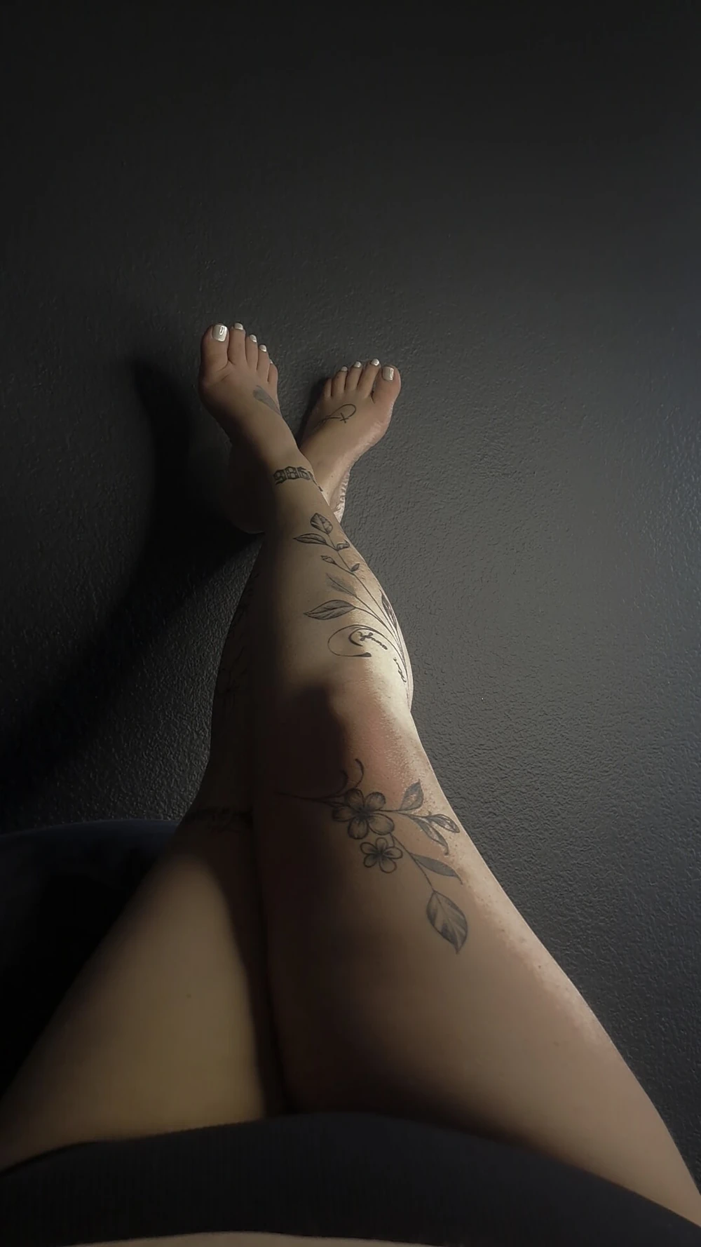 Legs & Feet #15