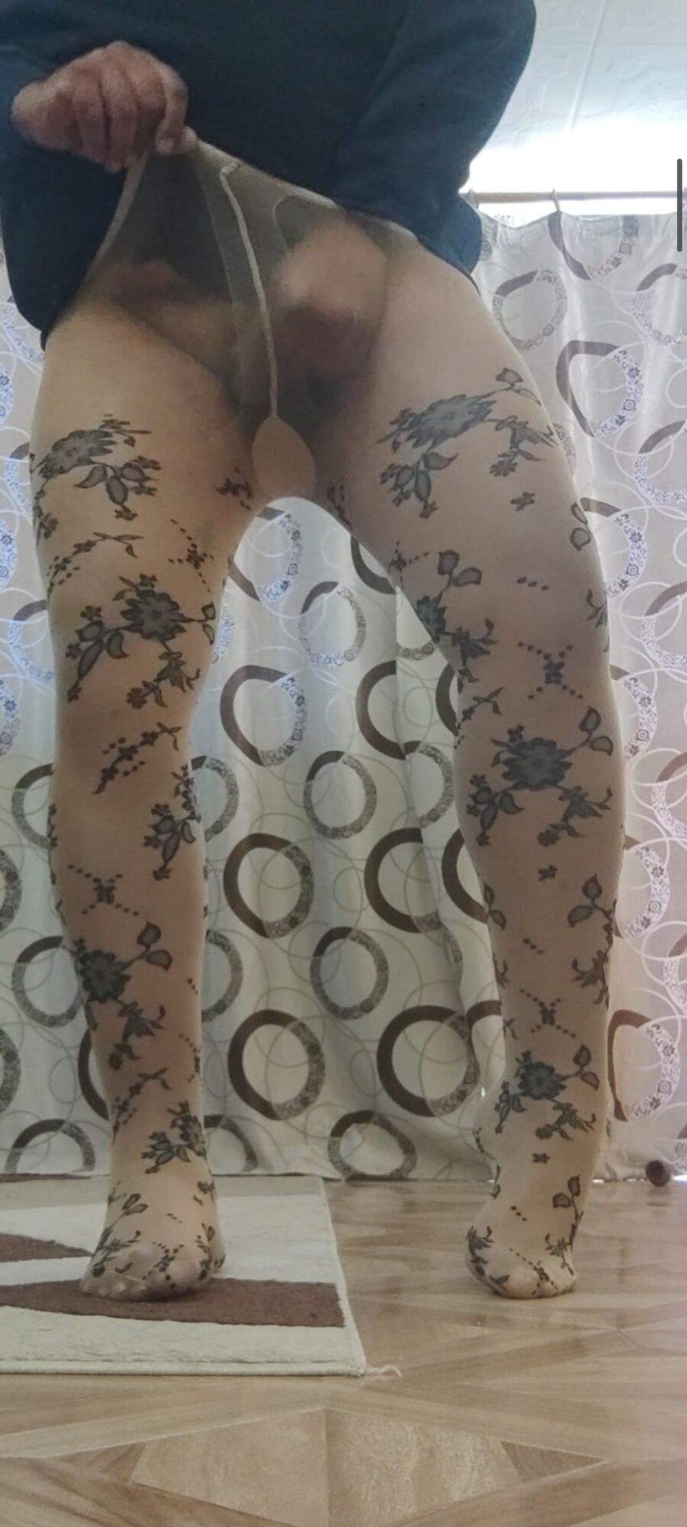 Patterned pantyhose cock masturbation #29