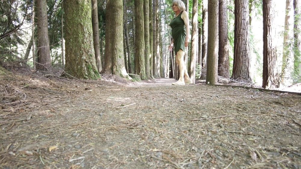 Crossdress walk forest trails #36