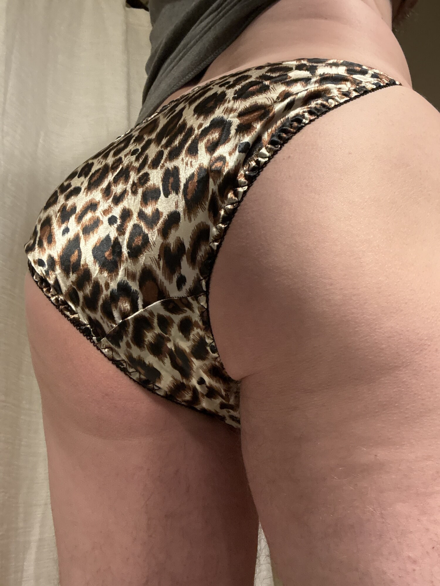 Leopard print satin panties 