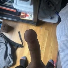Gettimg real Horny snapping some good pics 