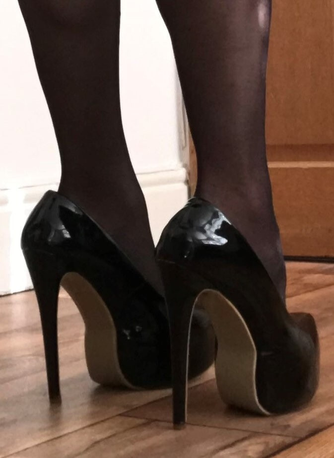 pantyhose babe in heels #3