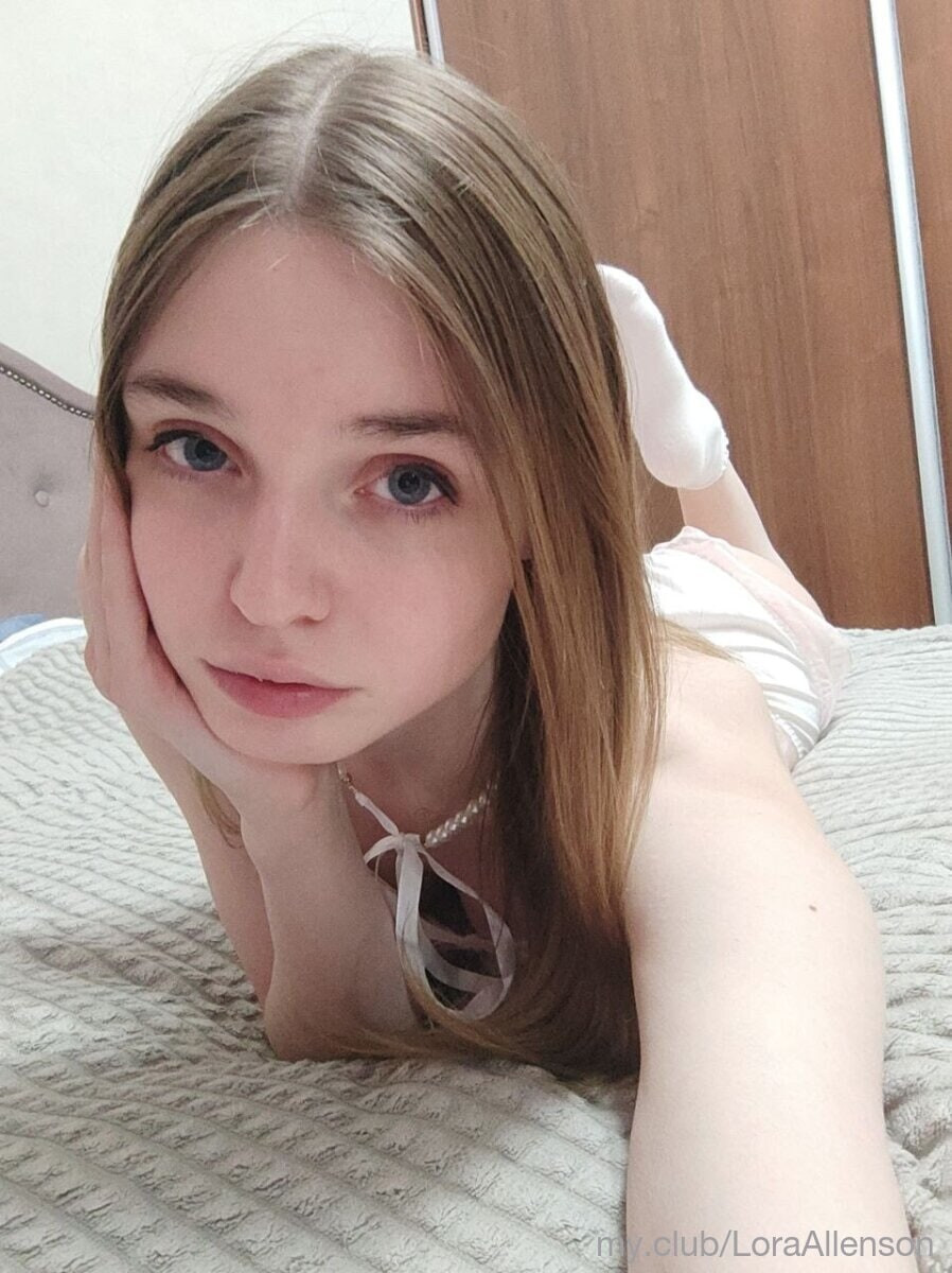 Evelyn Free Photos #17