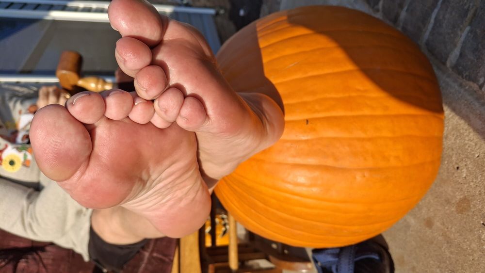 Pumpkin foot-stool #17