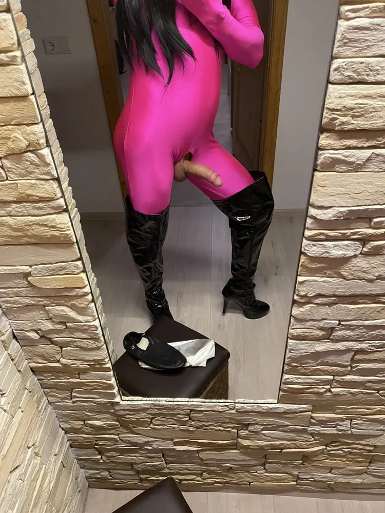 Pink Zentai