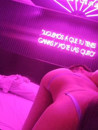 licking my girlfriend's pussy