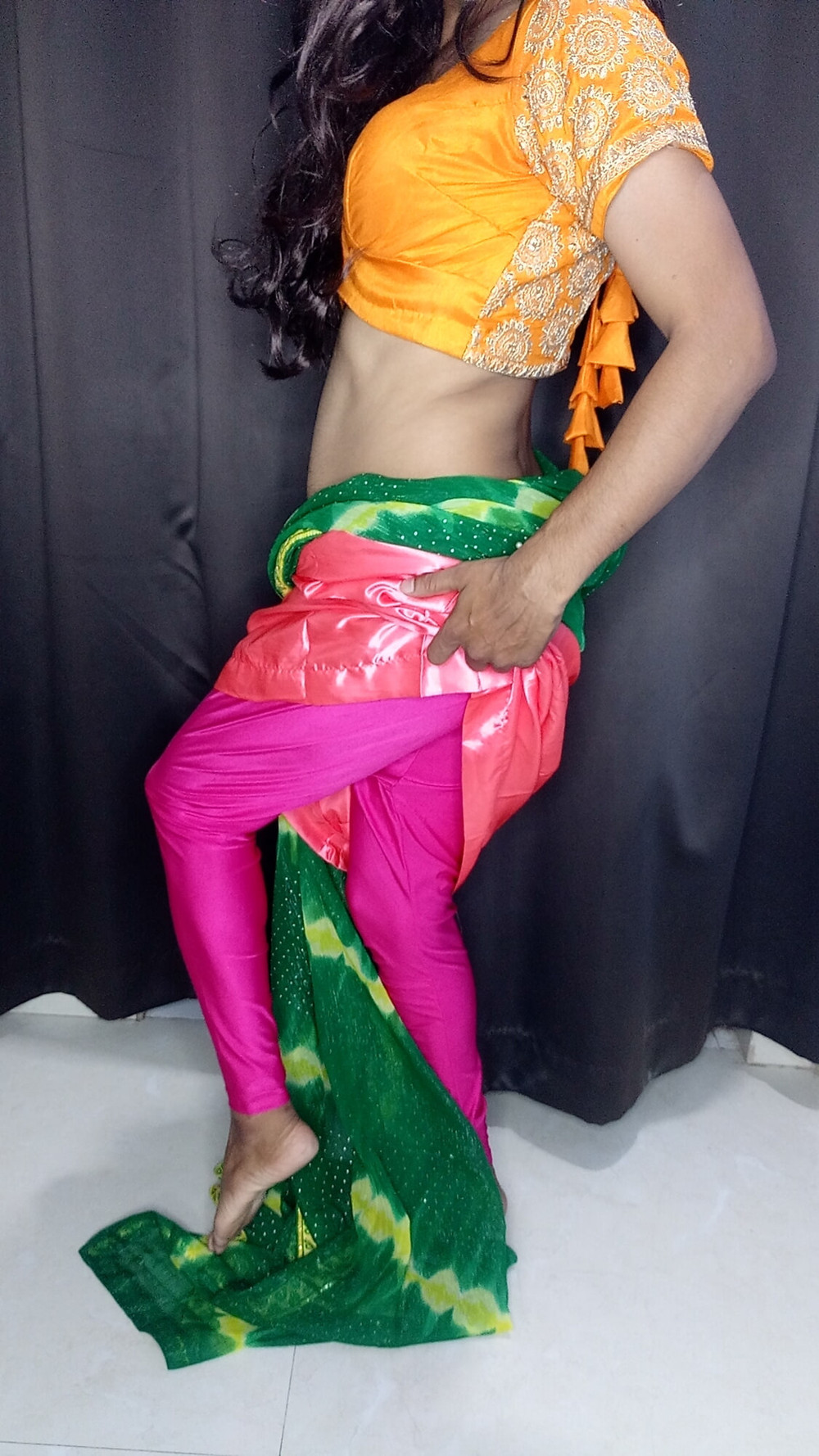 My stepmom last night wear this saree  #30