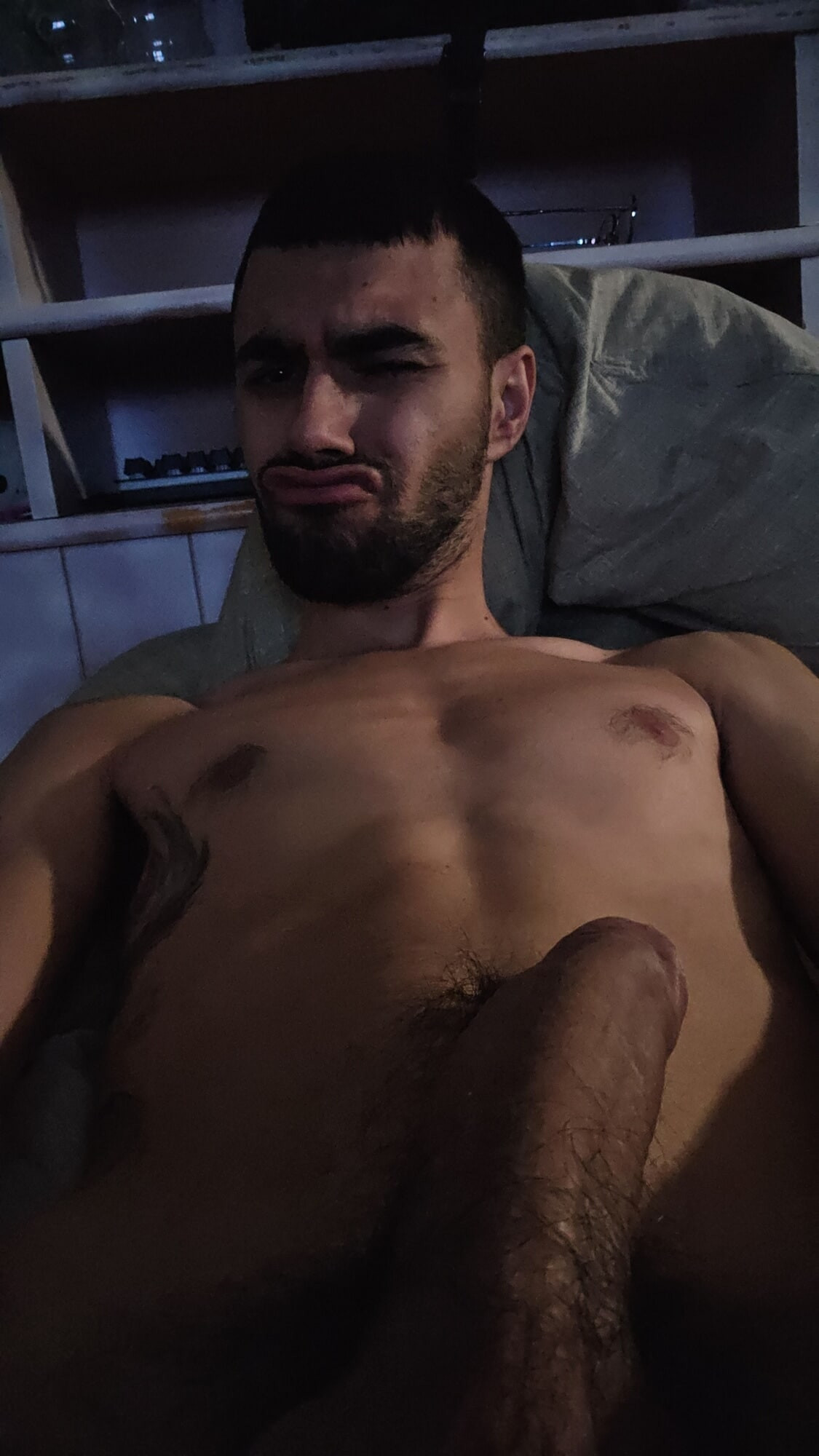 Аз 😏
