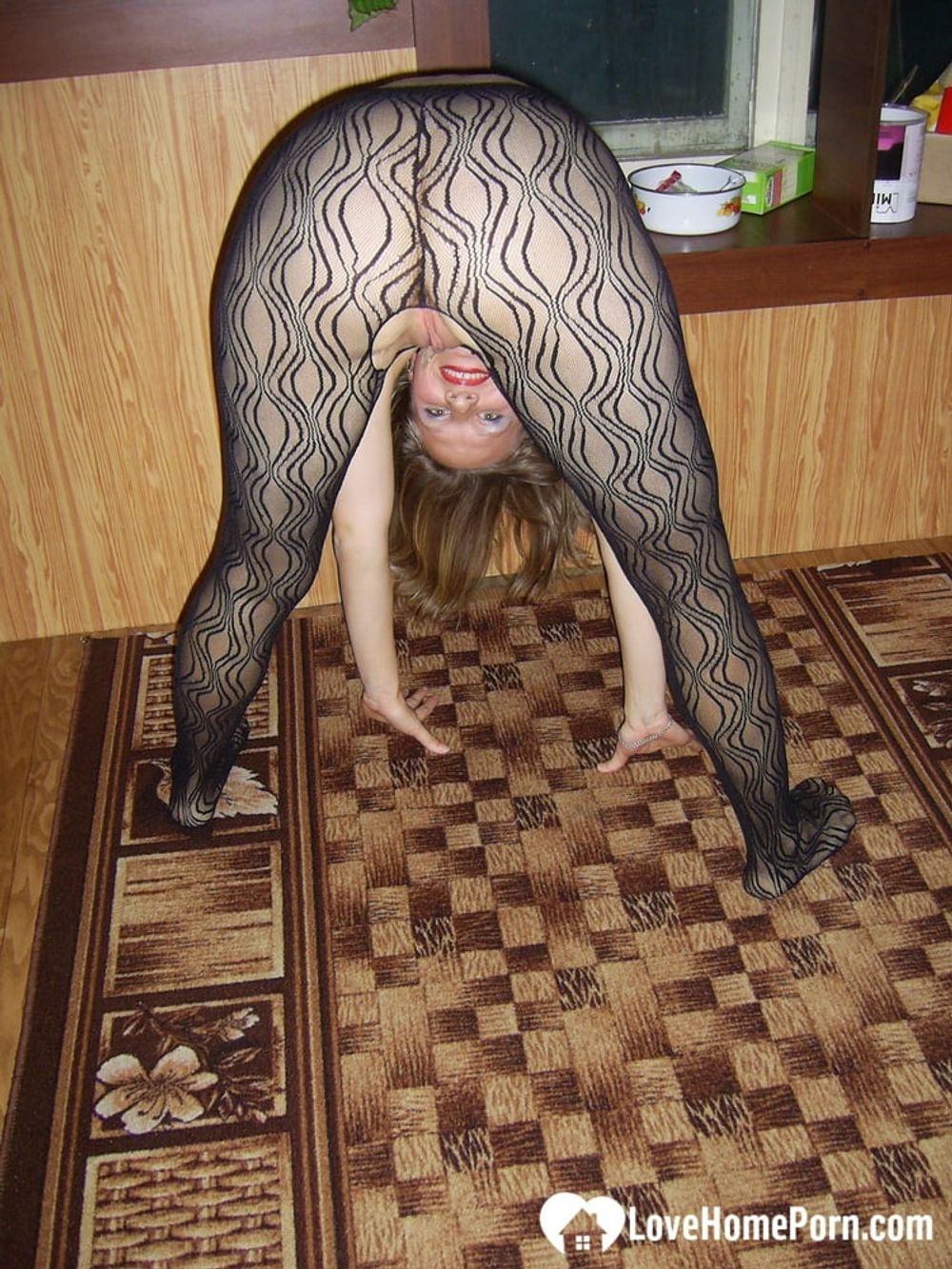 Kinky girlfriend in pantyhose fools around the apartment #10