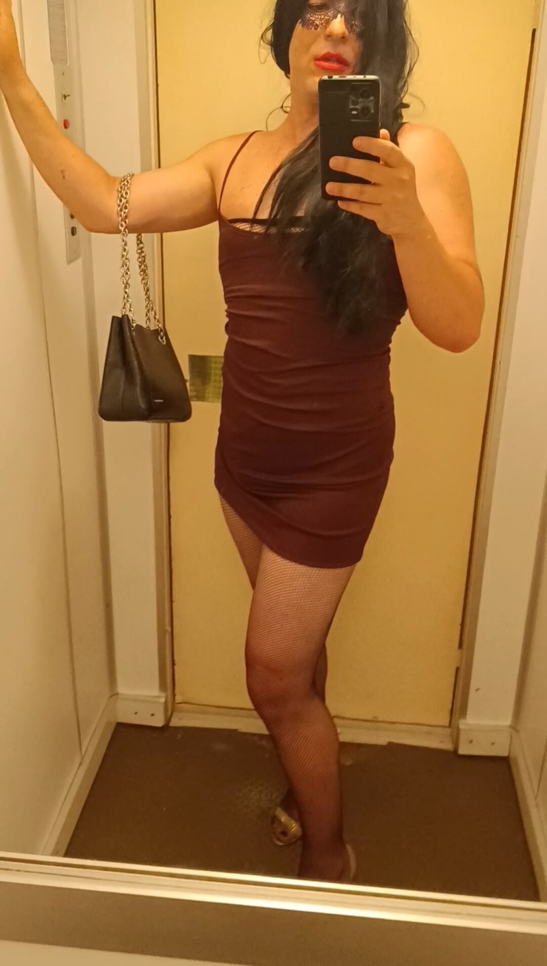 Kadın kılıklı nicky travesti