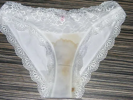 sniffypanty dirty panties pee and my wet sexy smelly pussy        