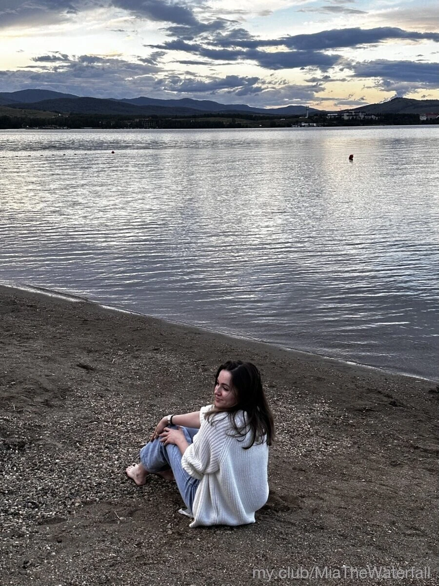 Mia Free Photos #3