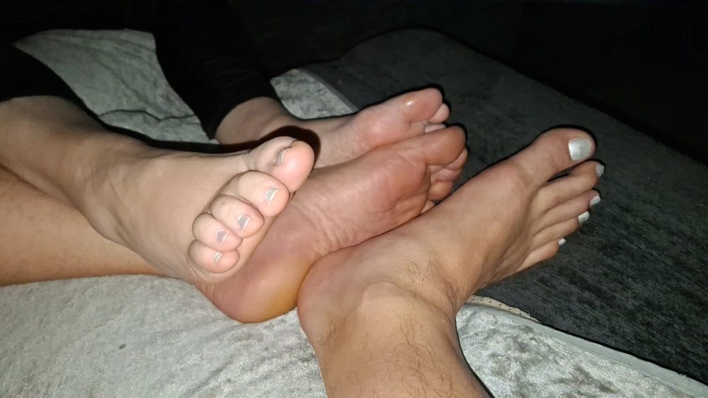 For barefoot, feet and toes lovers #21