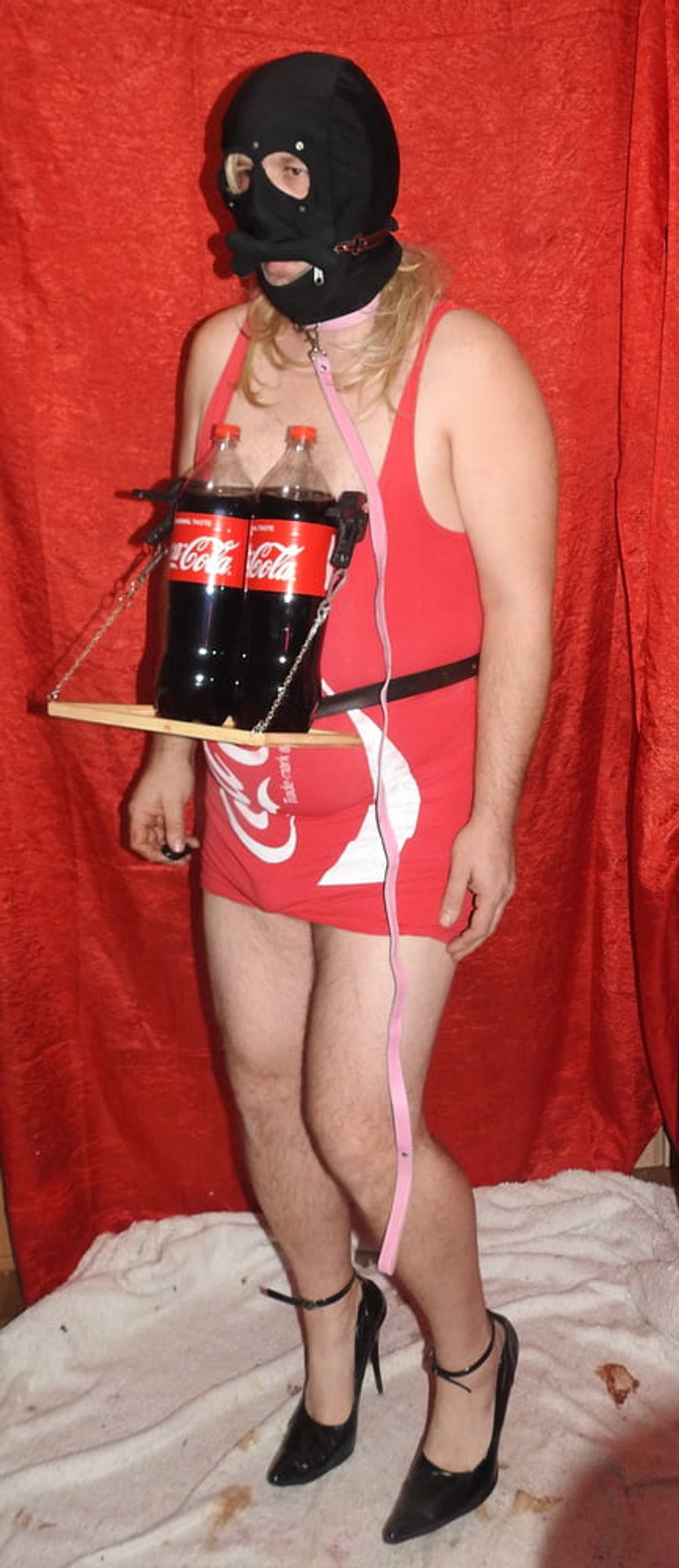 SIssy Served Cocacola #2