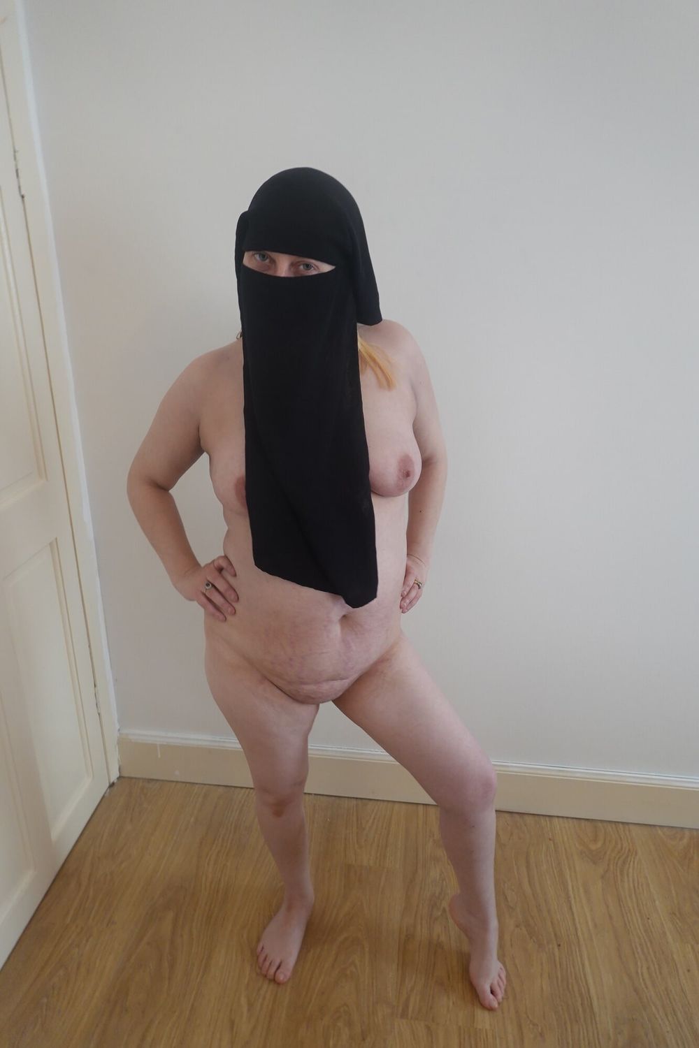 Posing naked in Niqab  #3