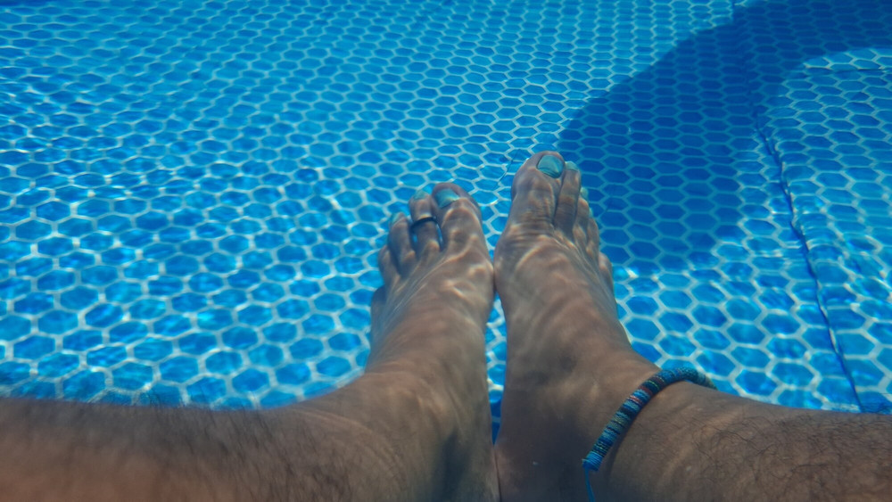 My feet under water #9