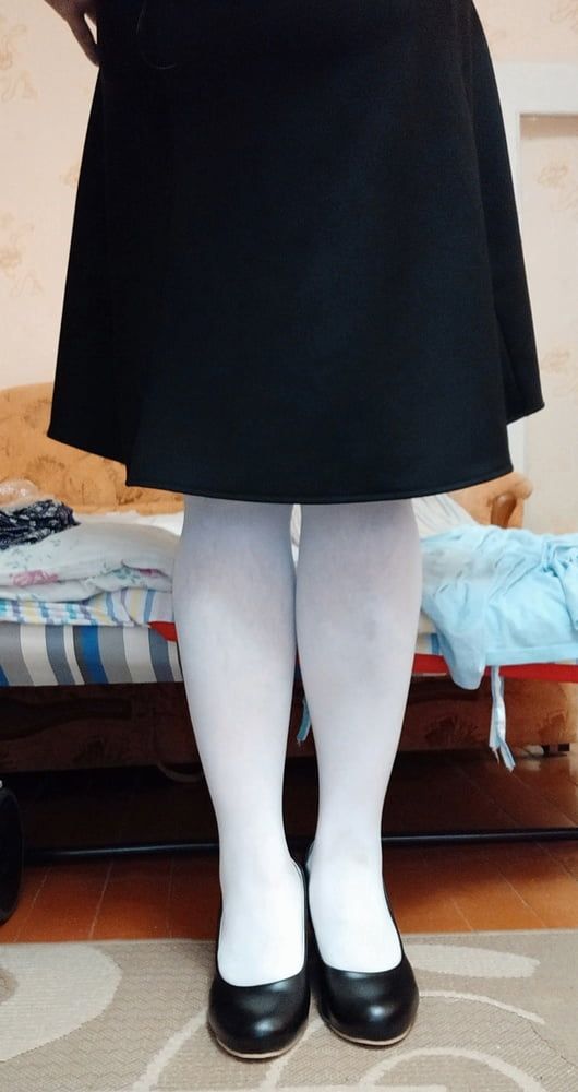 white tights & black skirt #19