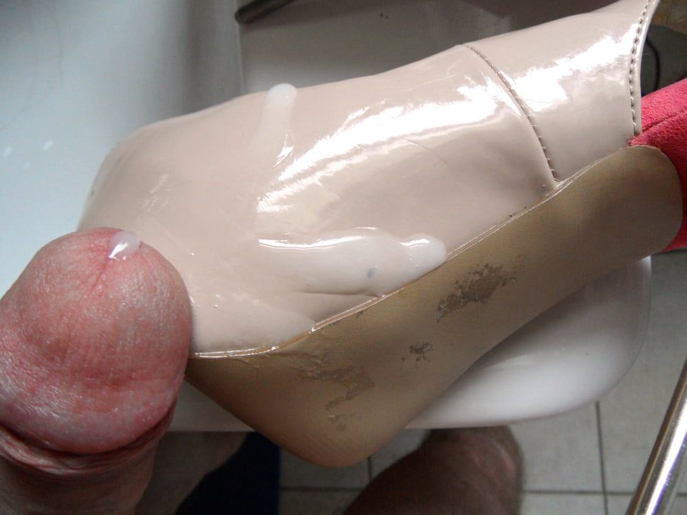 do you want to suck this slimy cream #11