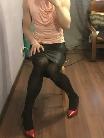 sissy secretary         