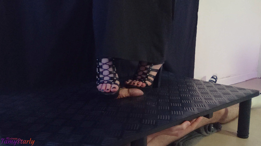Mistress from Athens Ballbusting in Gladiator High Heels #7