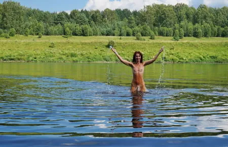 nude playing in volga river         