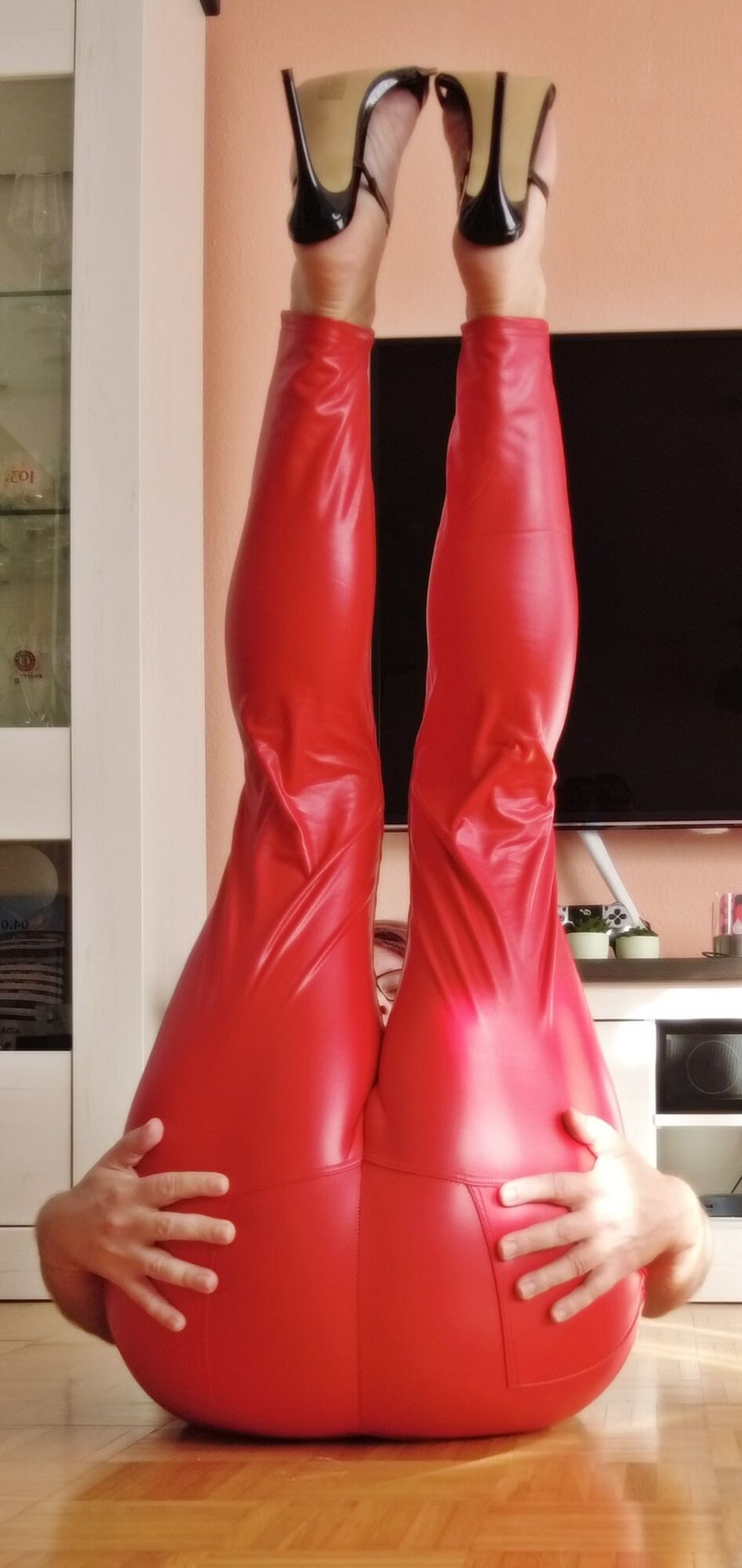 Red Leggings &amp; Sexy Patent Leather Sandals #10