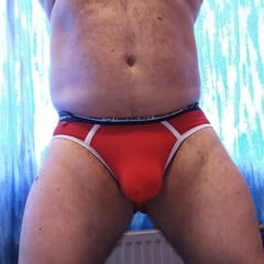 More bulging pants