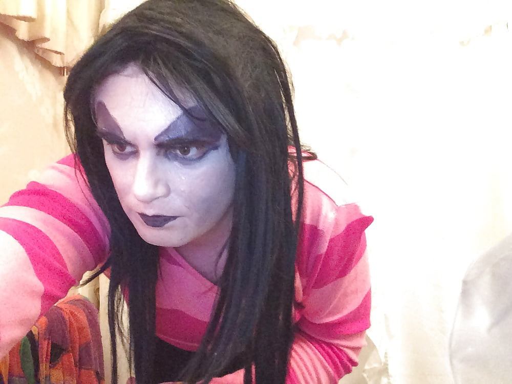 Pink and Vampy (goth tranny) #8