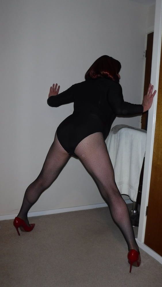 SISSY ROSIE IN FISHNET, RED HEELS AND BODYSUIT #2