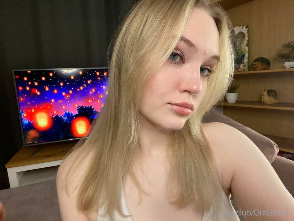 Alice Free Photos #11