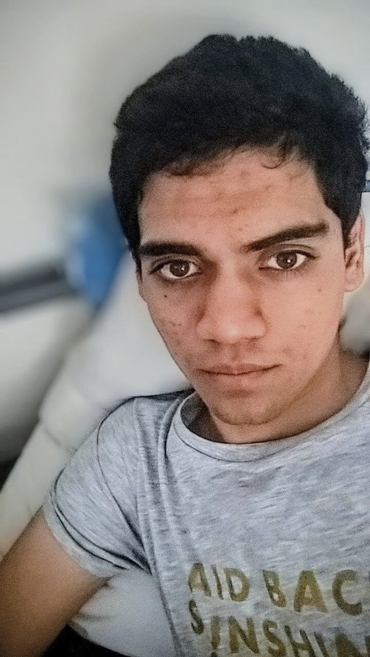 Muito fofa de 18 anos