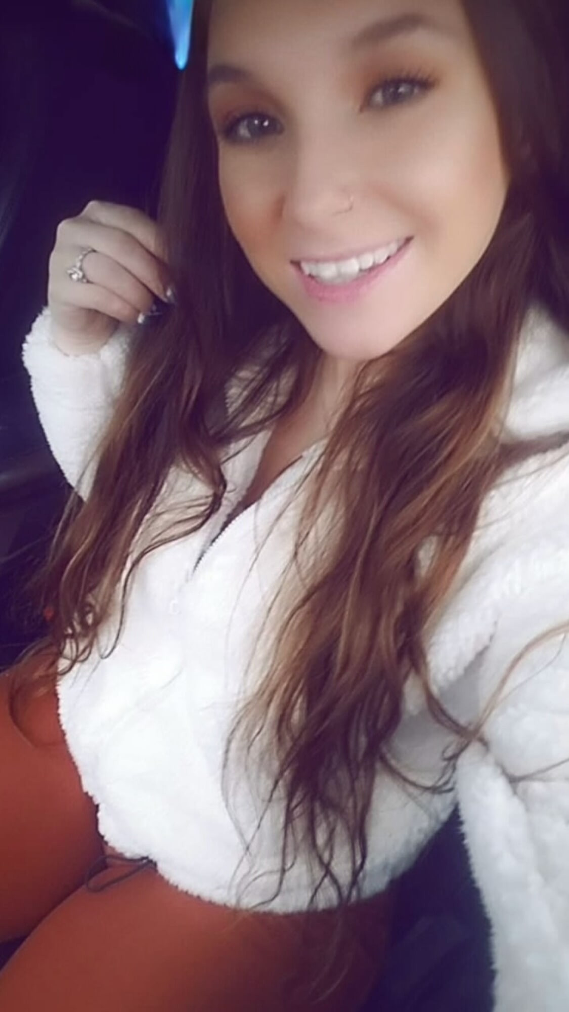 My 38f mistress made me fuck myself in white sweaters. I did