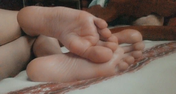 Sexy high heels and feet 💖 #38